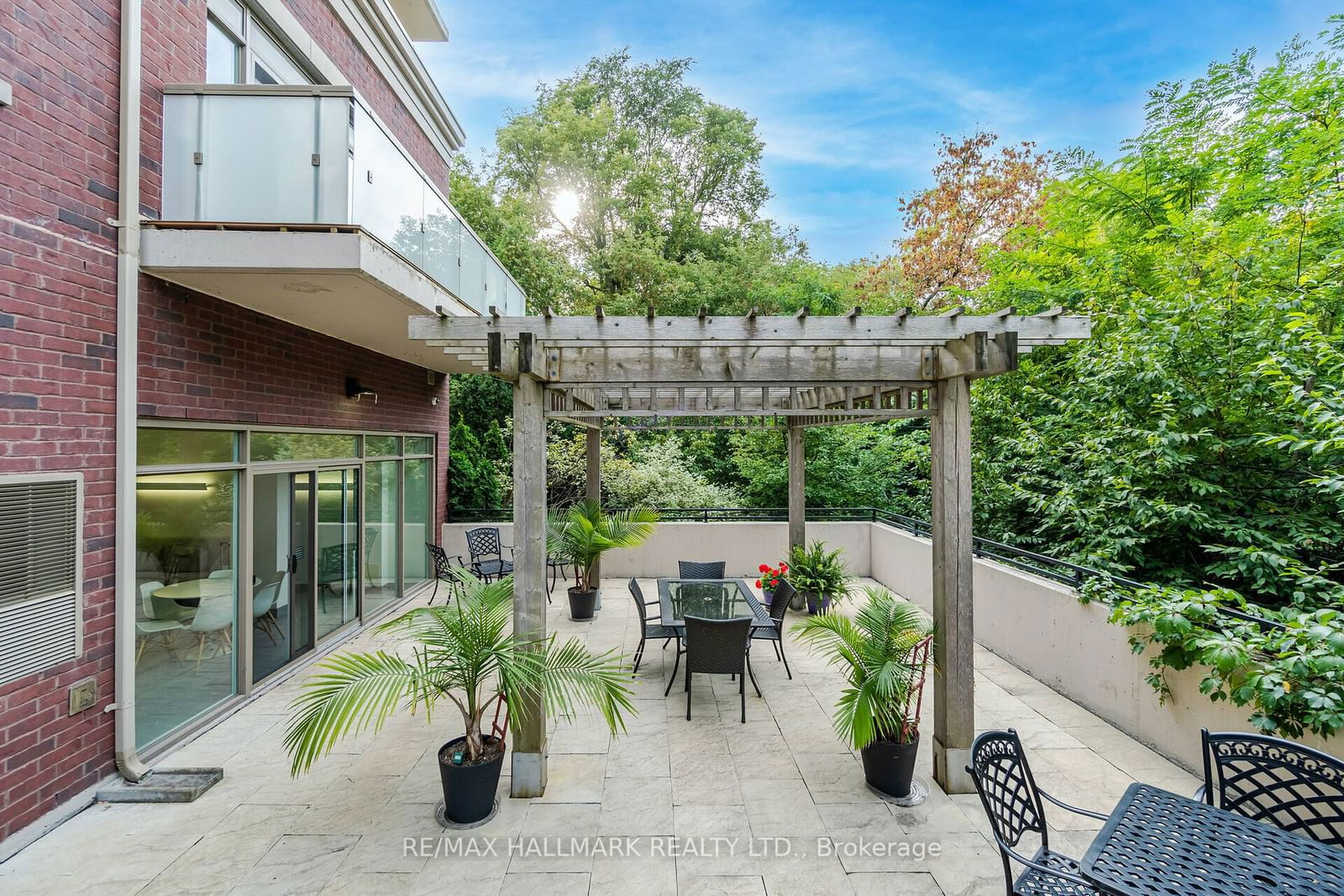 580 Kingston Rd, unit 104 for sale - image #34