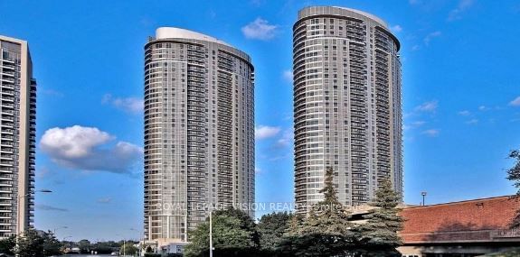 125 Village Green Sq, unit 3708 for rent