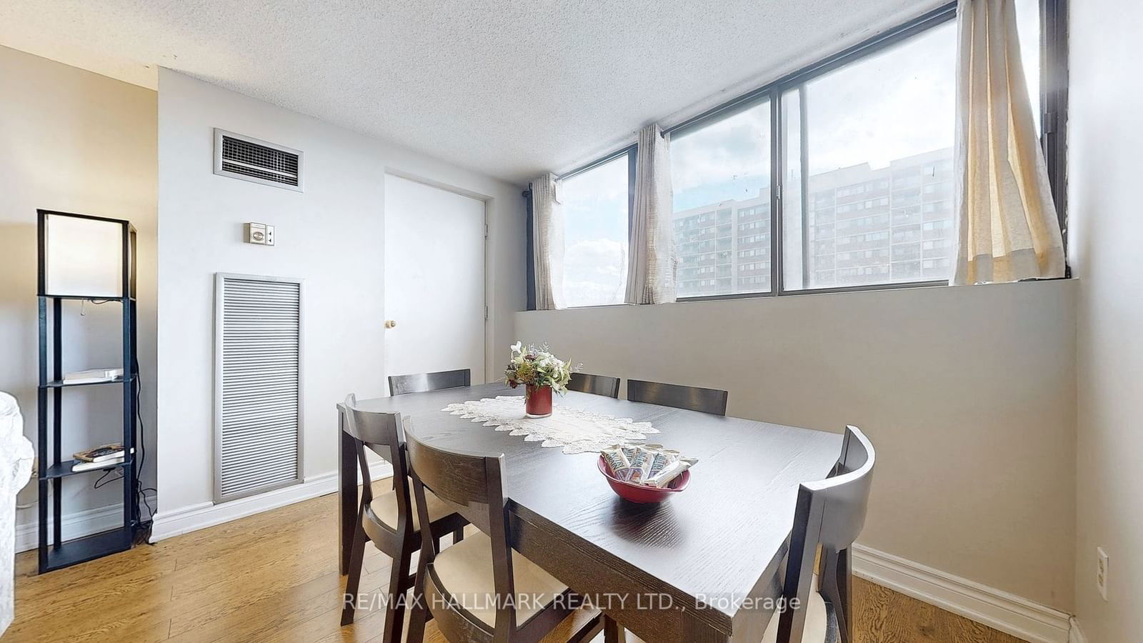 10 Tapscott Rd, unit 510 for sale