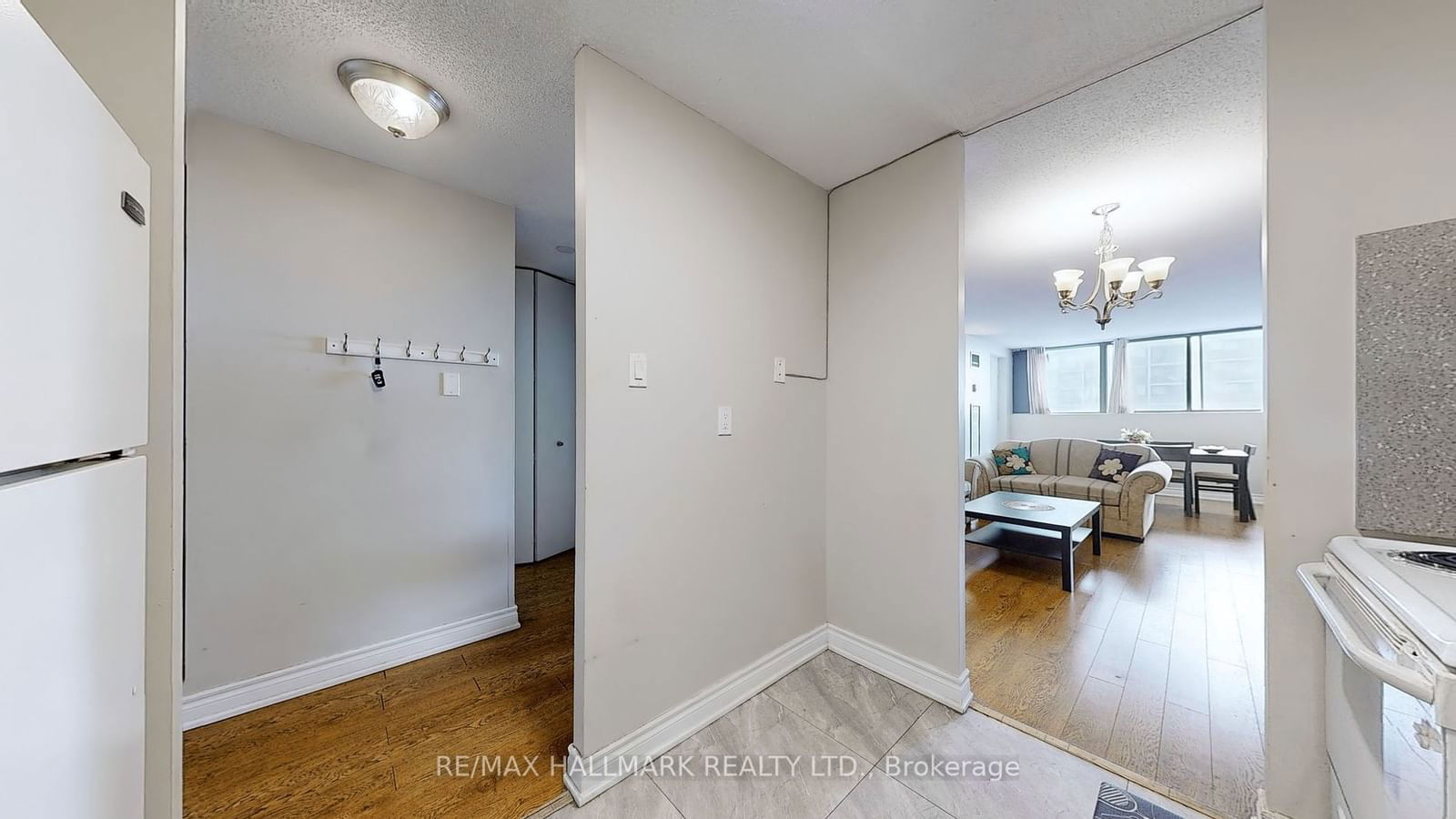 10 Tapscott Rd, unit 510 for sale - image #18