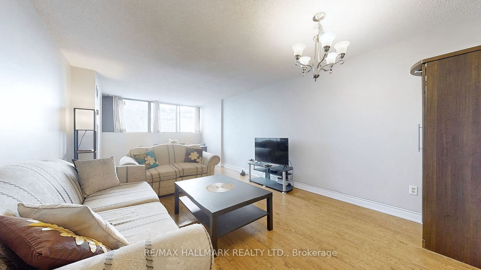 10 Tapscott Rd, unit 510 for sale - image #8