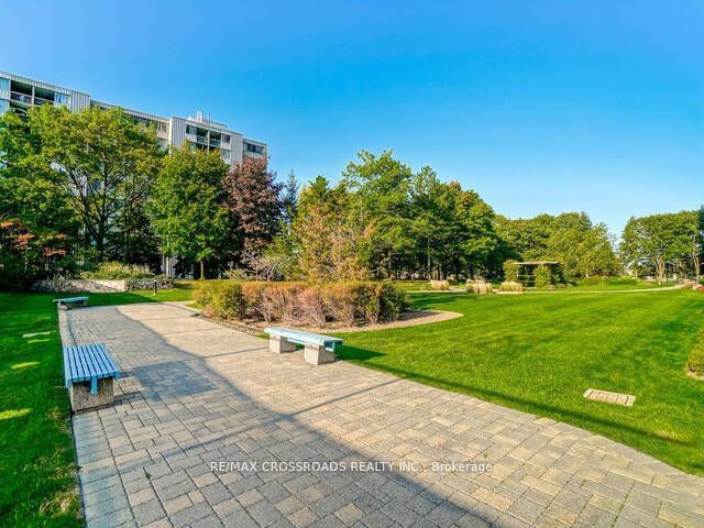 2350 Bridletowne Circ, unit 307 for rent - image #6