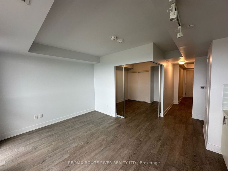 2550 Simcoe St N, unit 2221 for rent