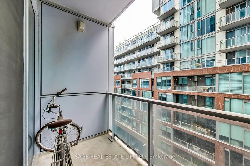 15 Baseball Pl, unit 621 for sale - image #1