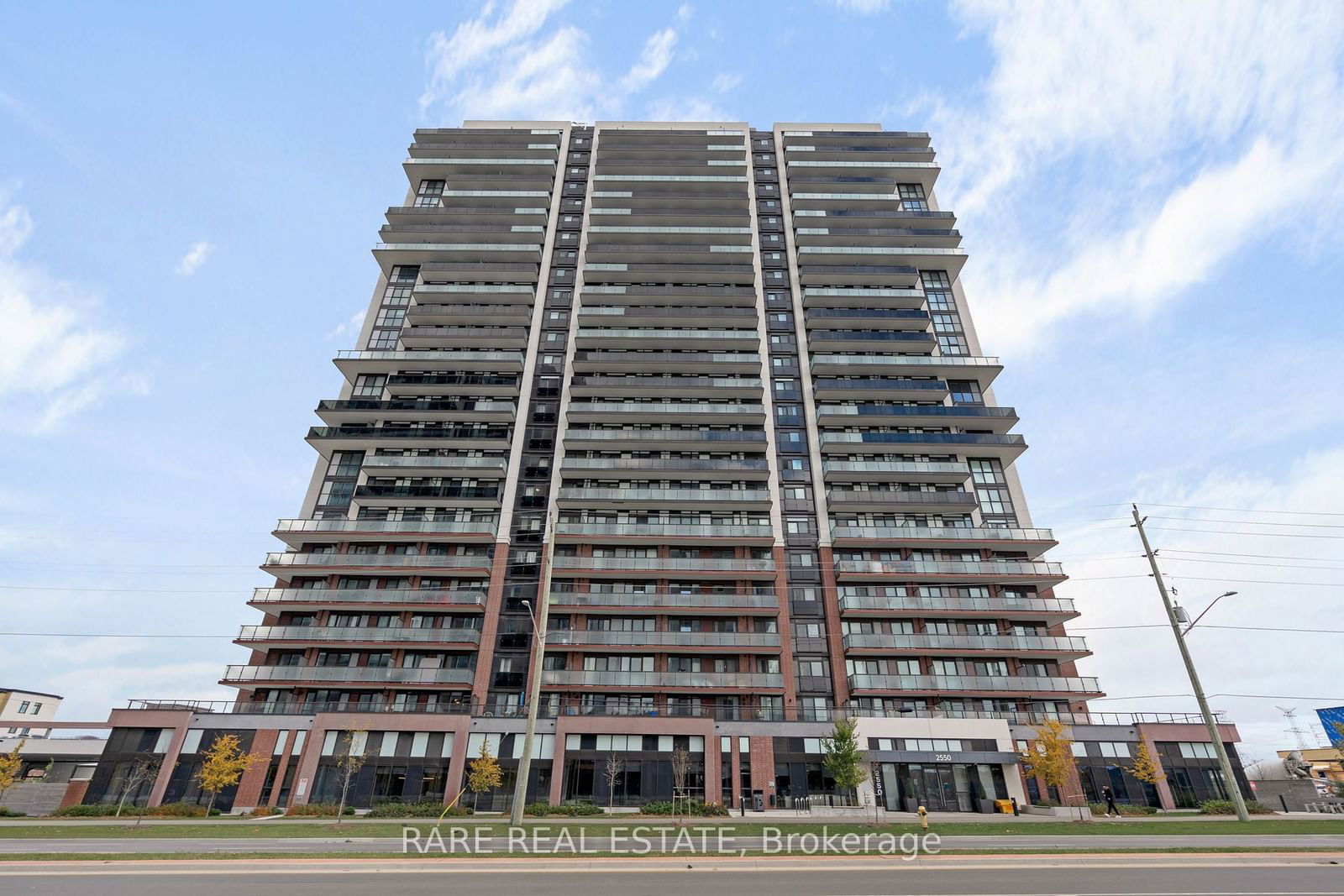 2550 Simcoe St, unit PH15 for sale