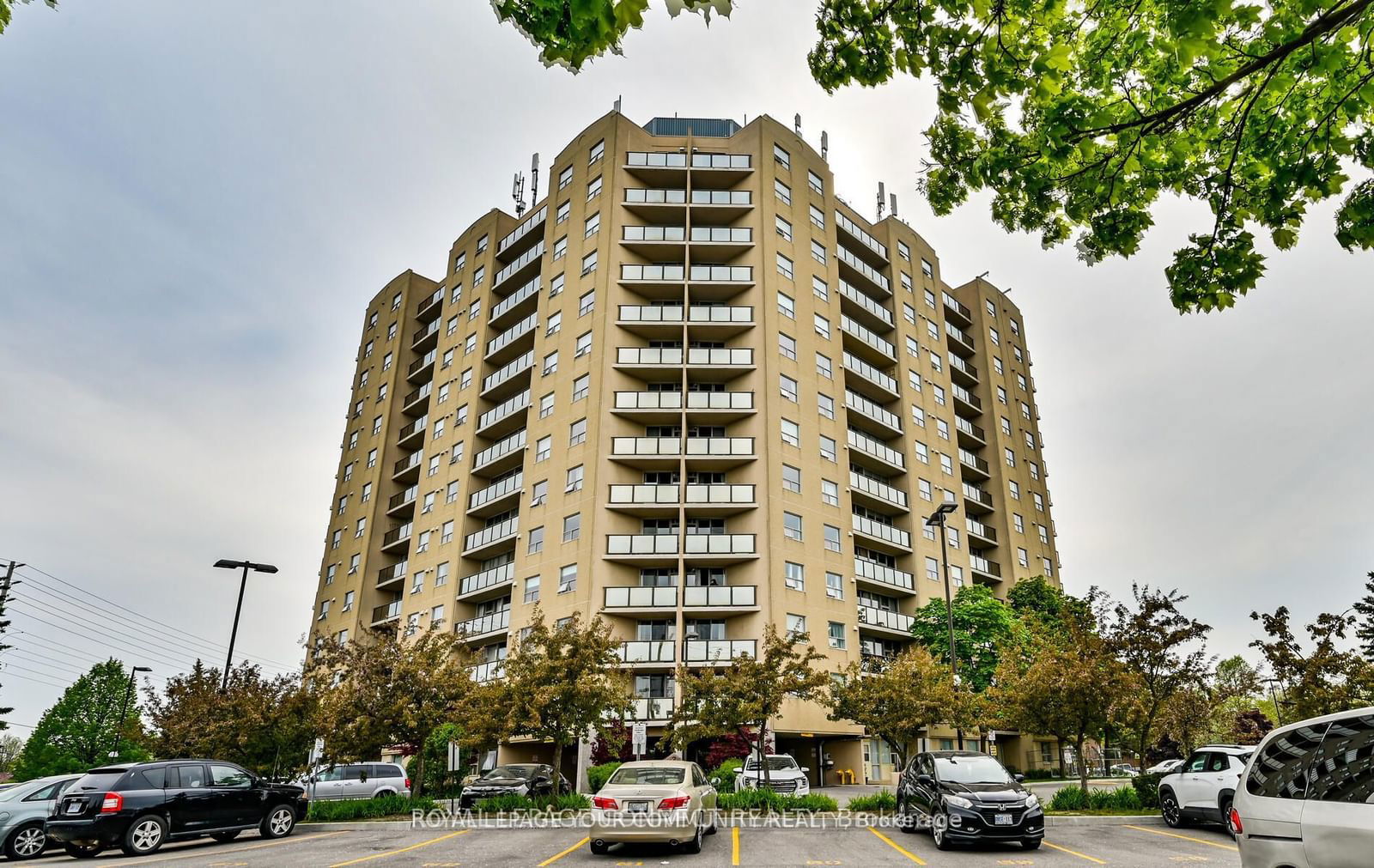 2 Westney Rd N, unit 901 for rent - image #2