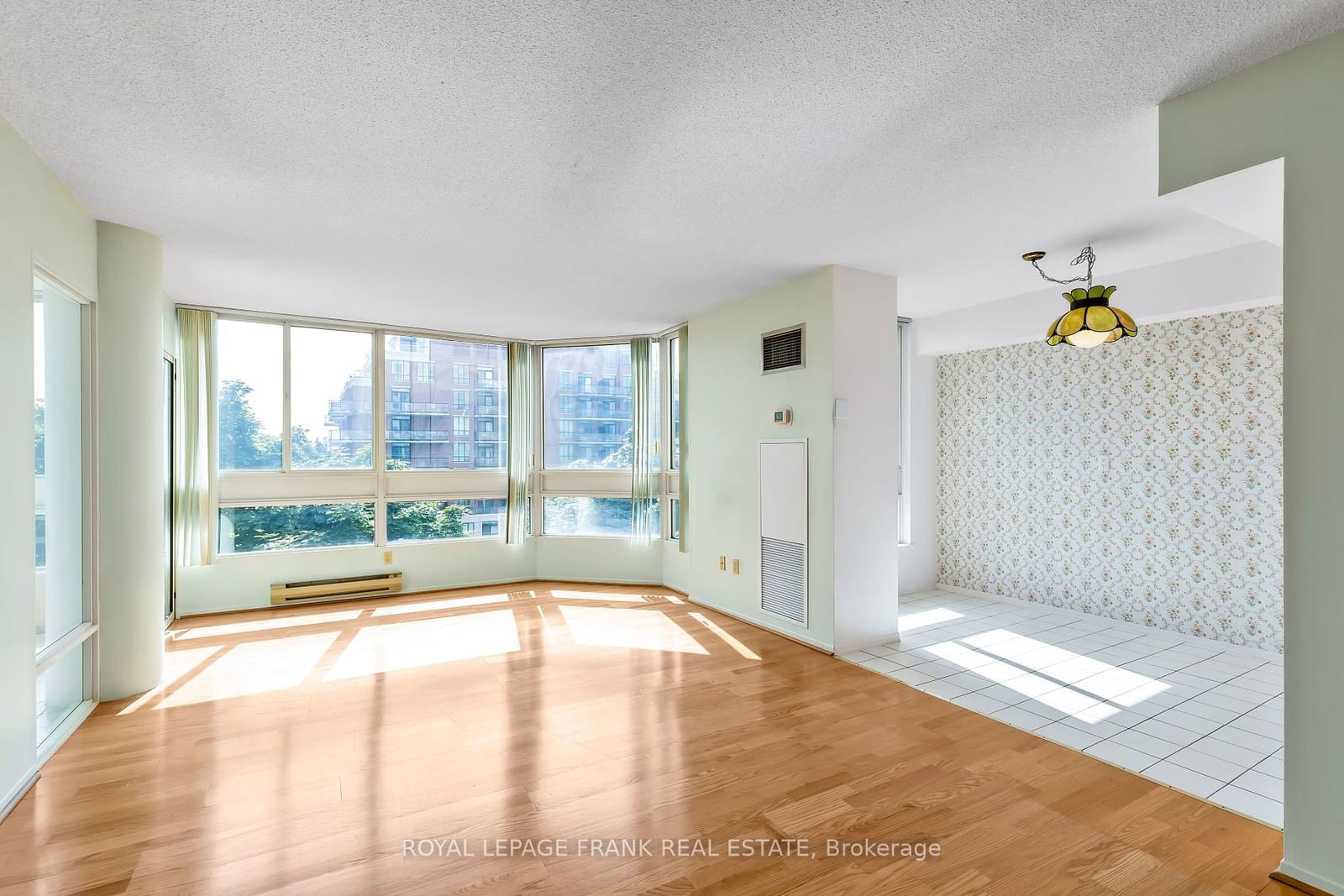 3233 Eglinton Ave E, unit 405 for sale - image #17