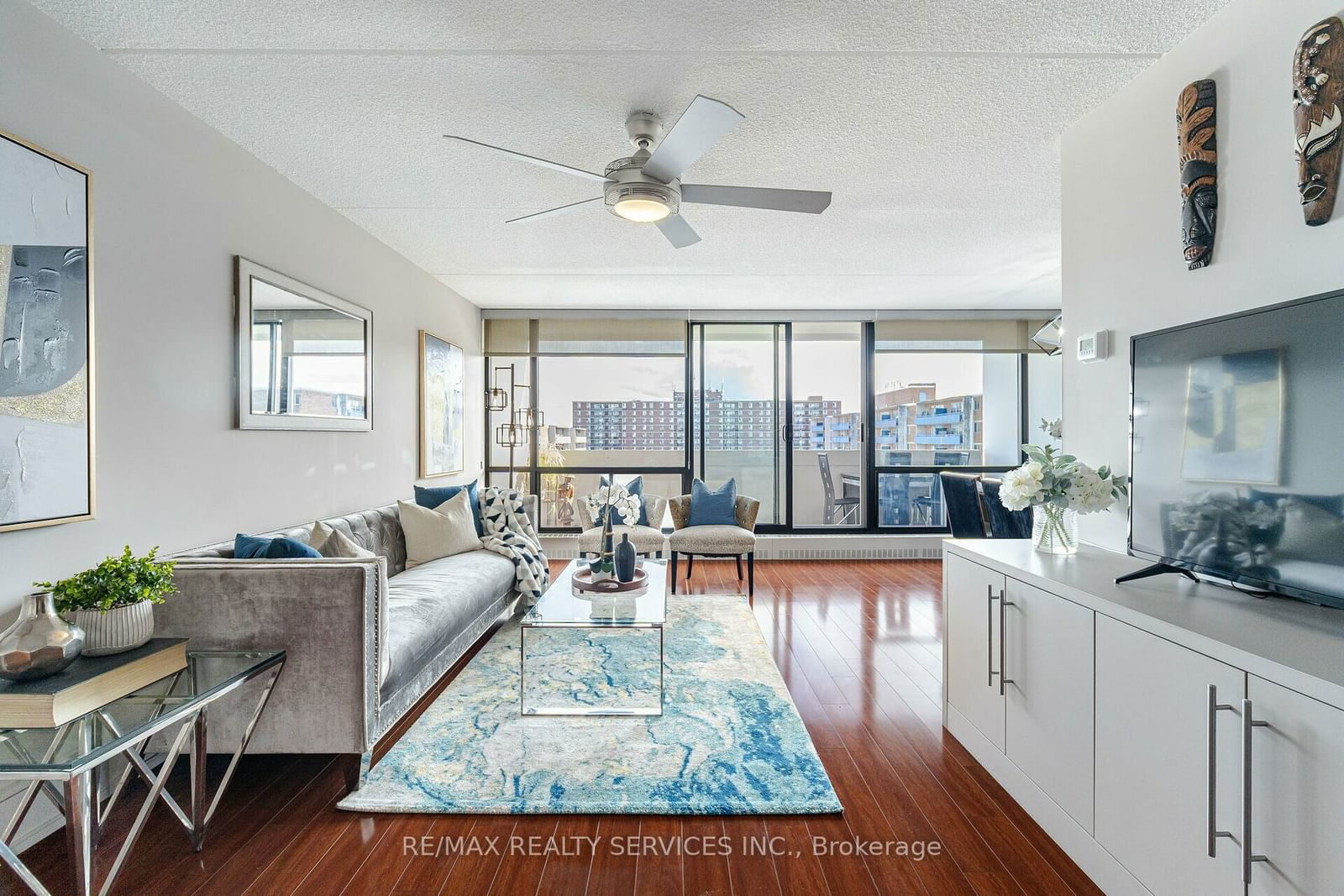 2 Glamorgan Ave, unit 907 for sale - image #5