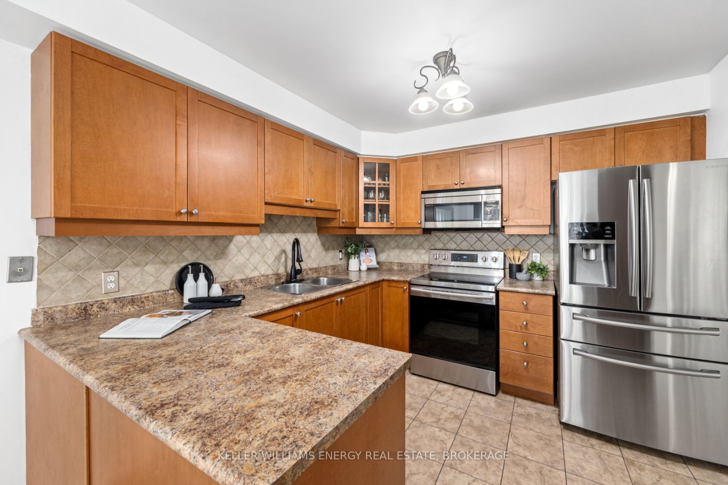 1087 Ormond Dr, unit 31 for sale - image #4