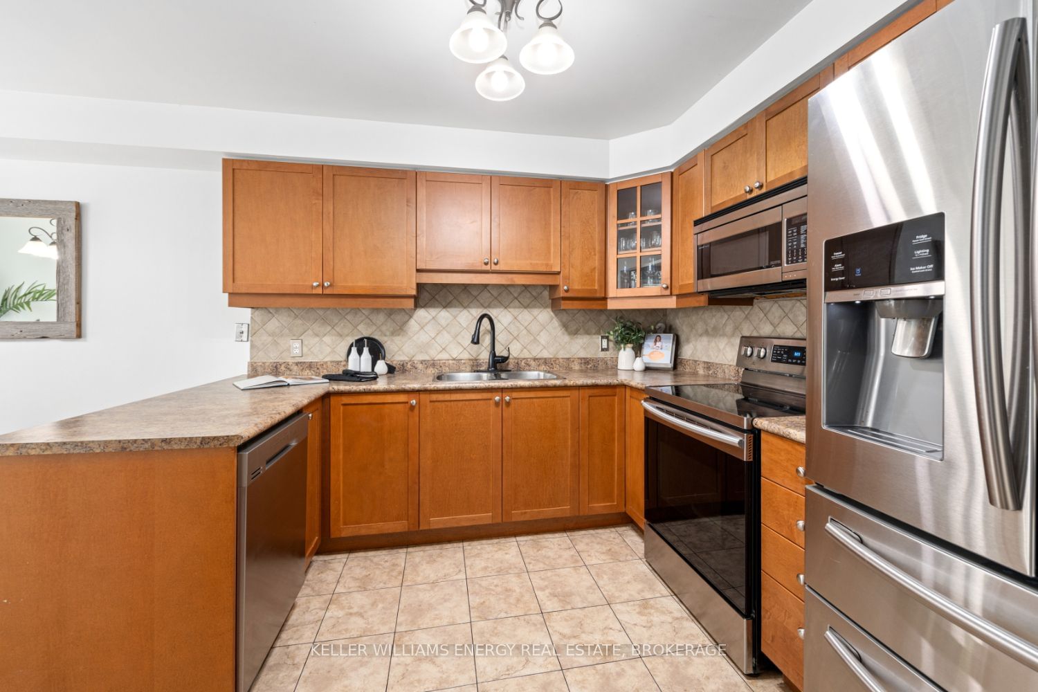 1087 Ormond Dr, unit 31 for sale - image #7