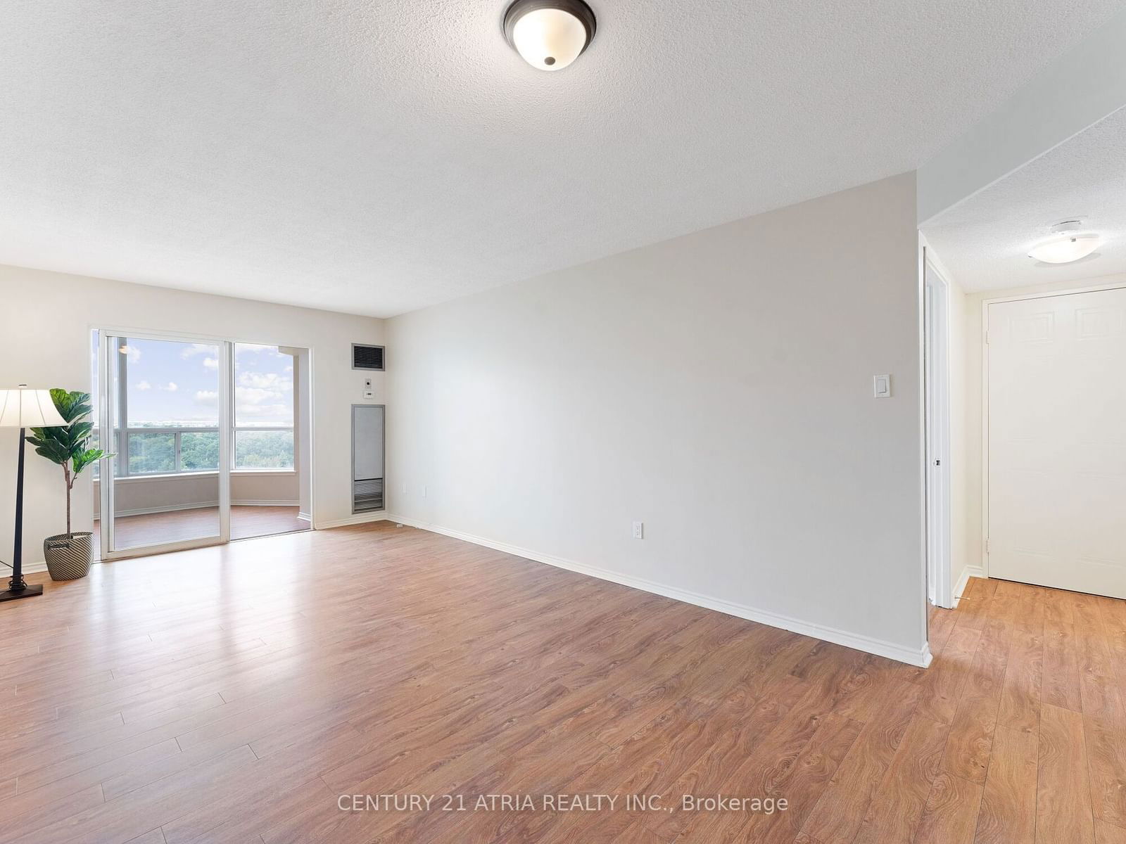 430 Mclevin Ave, unit 1101 for sale - image #13