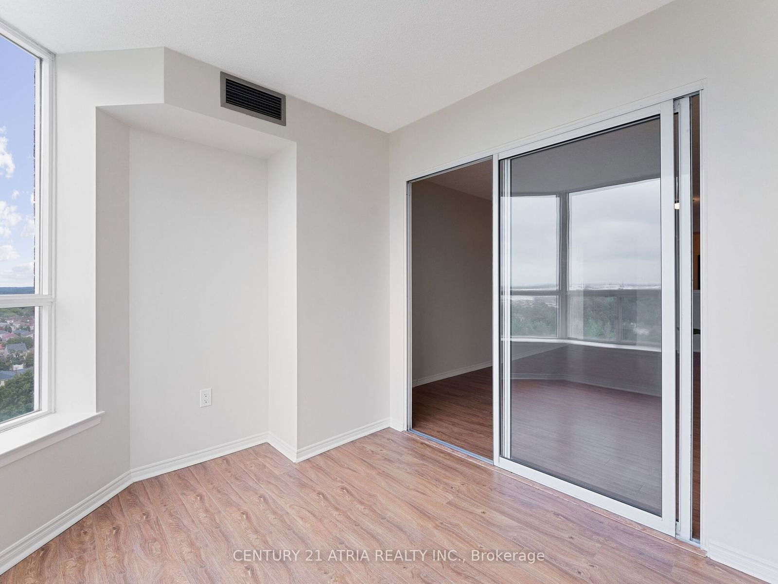 430 Mclevin Ave, unit 1101 for sale - image #16