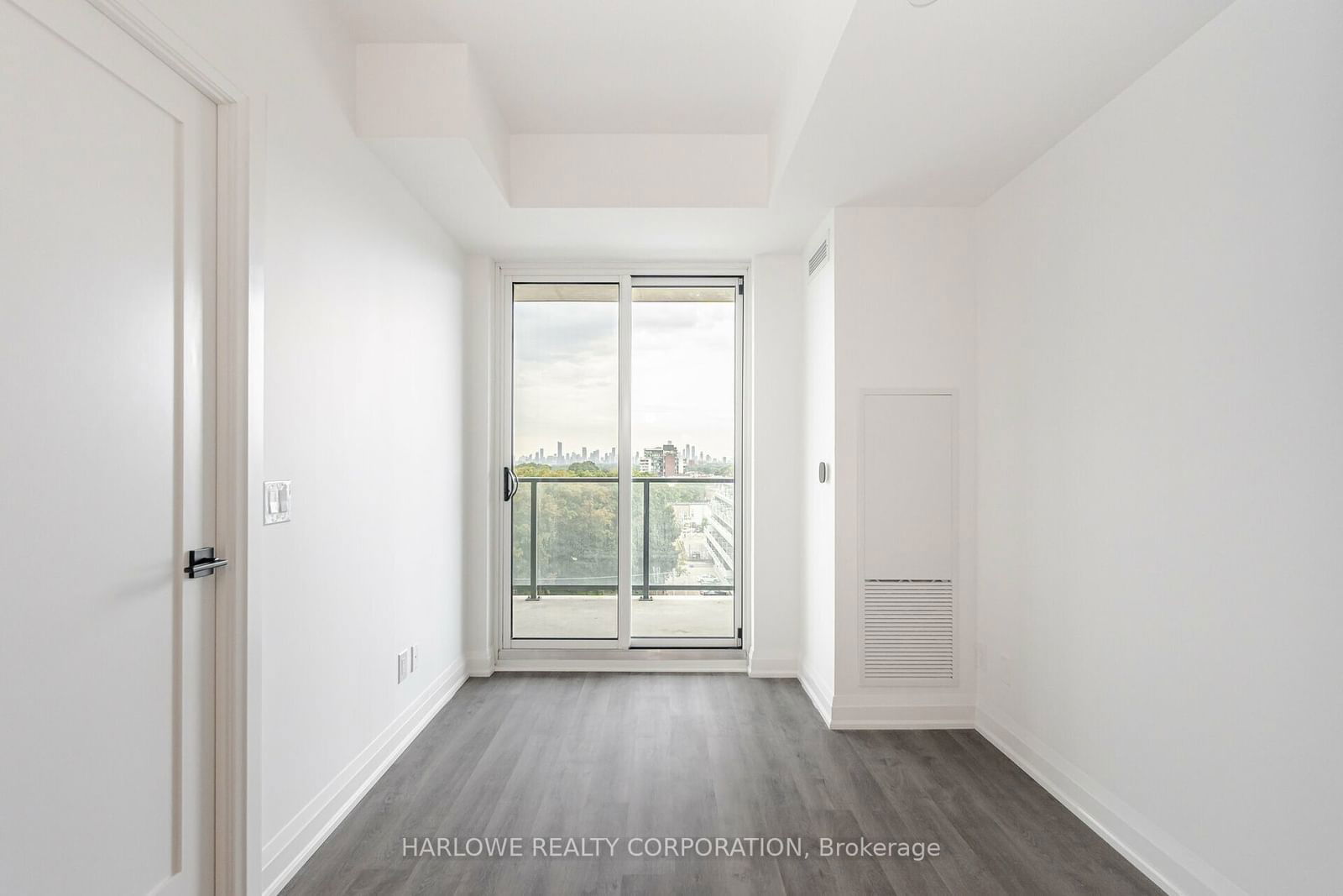 2369 Danforth Ave, unit 811 for rent - image #19