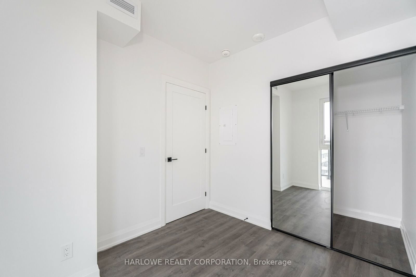 2369 Danforth Ave, unit 811 for rent - image #23