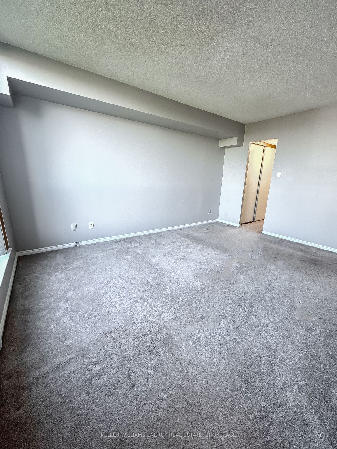 360 Watson St W, unit 508 for rent - image #18