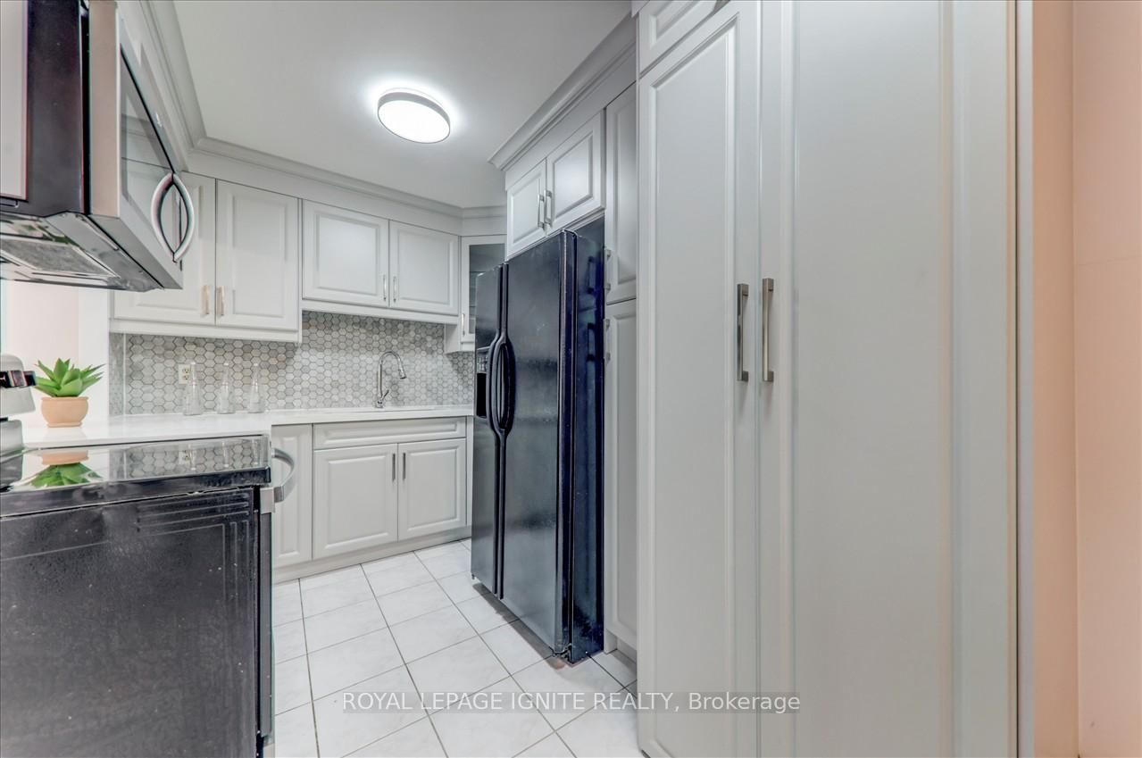 15 Sewells Rd, unit 410 for sale - image #12