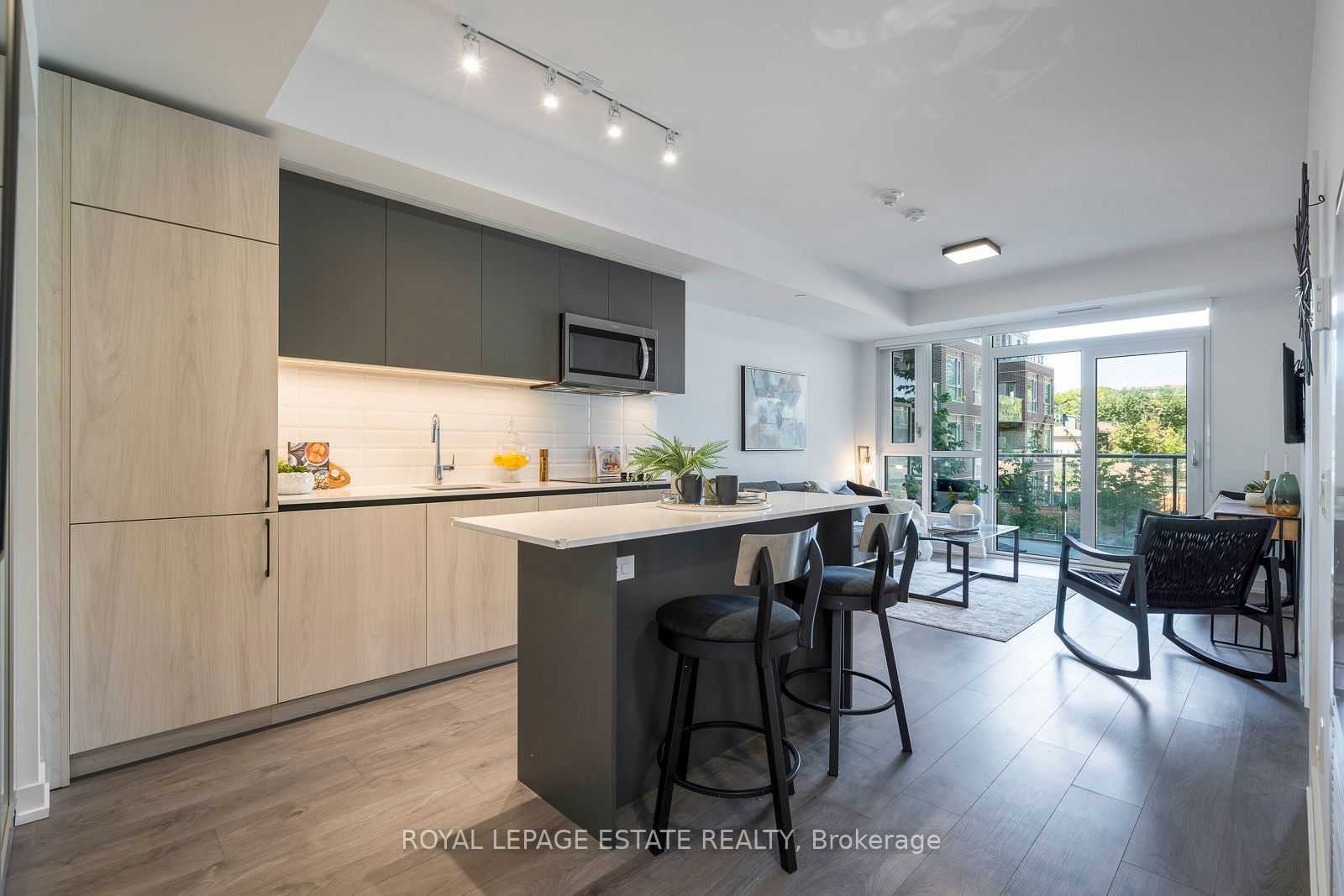 150 Logan Ave, unit 218 for sale - image #10