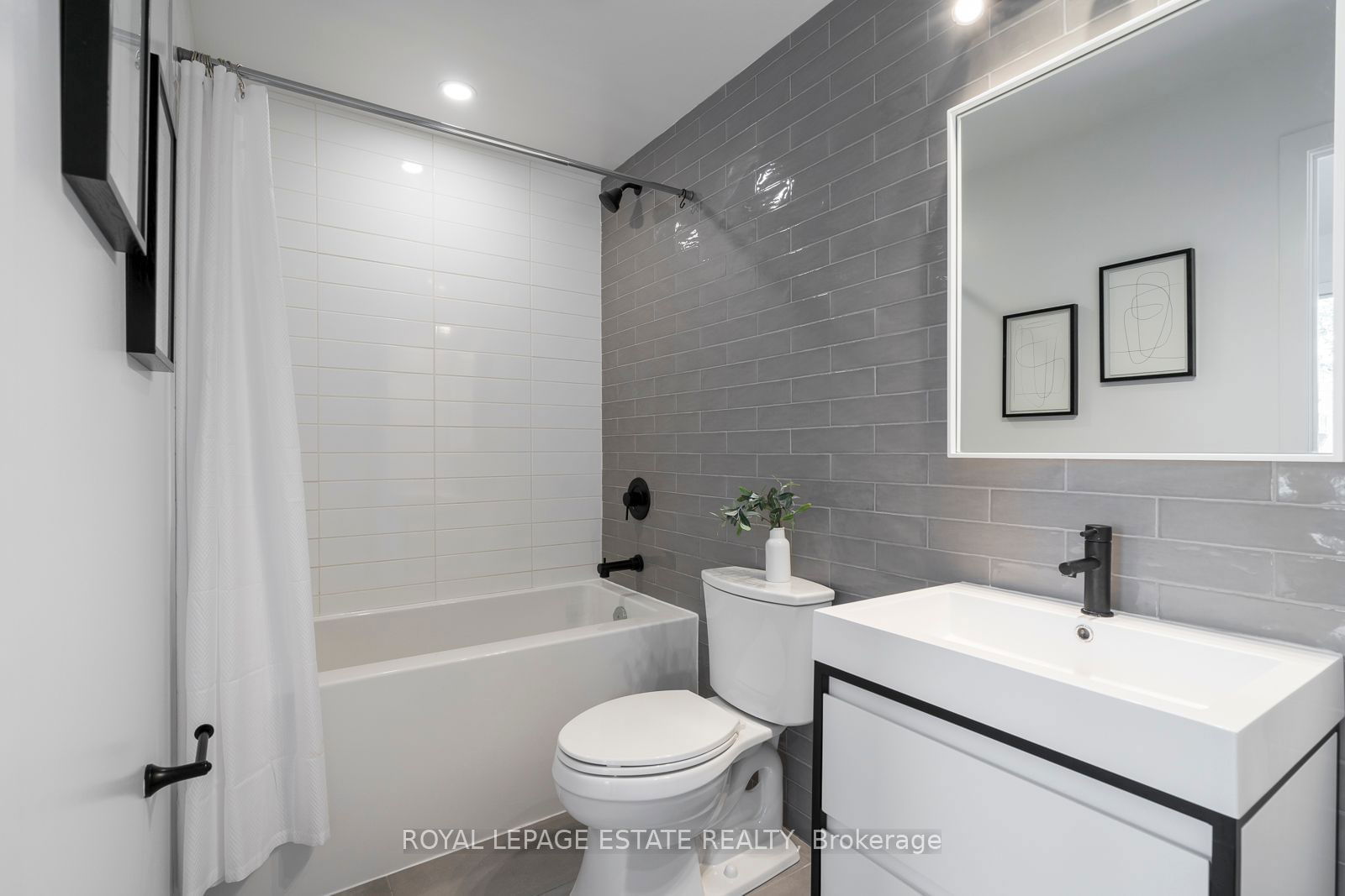 150 Logan Ave, unit 218 for sale - image #16