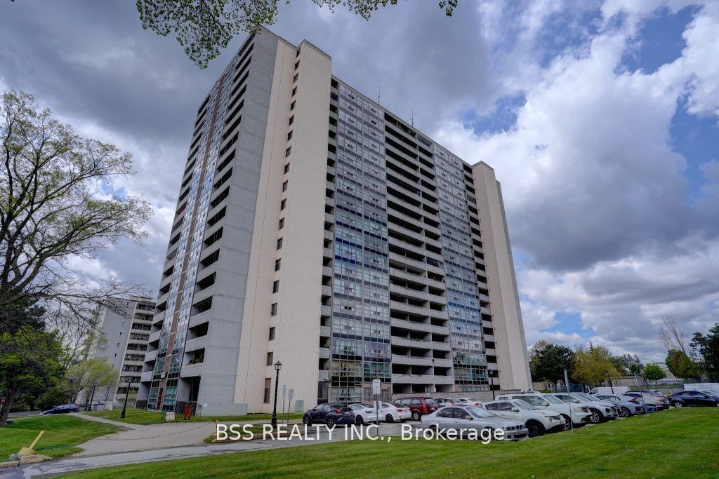 3380 Eglinton Ave E, unit 402 for sale