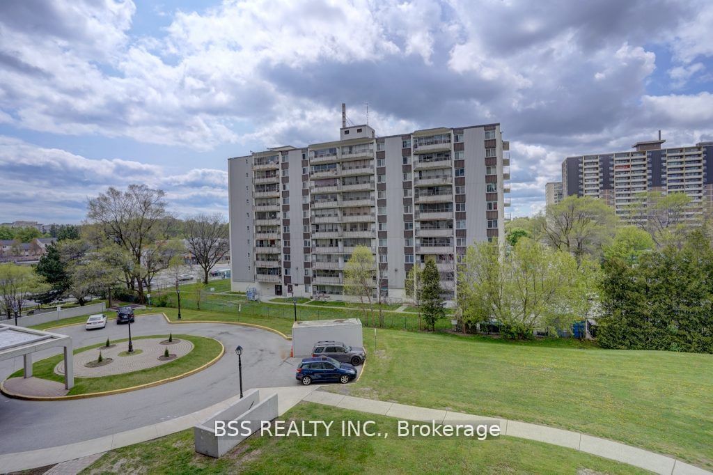 3380 Eglinton Ave E, unit 402 for sale - image #3