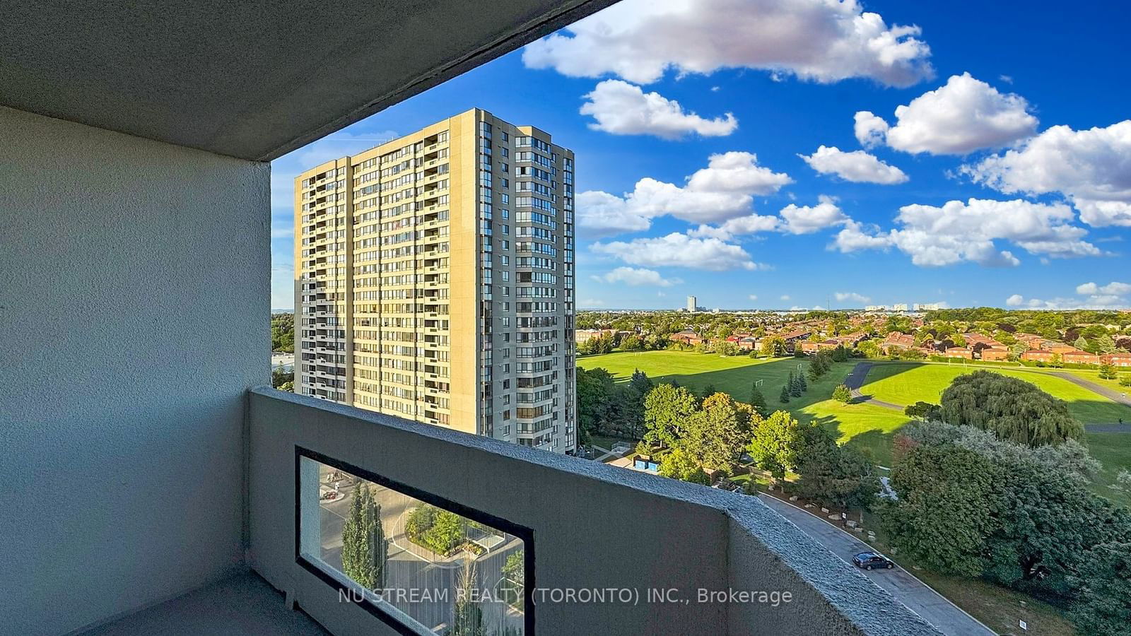 225 Bamburgh Circ, unit 1207 for sale - image #34