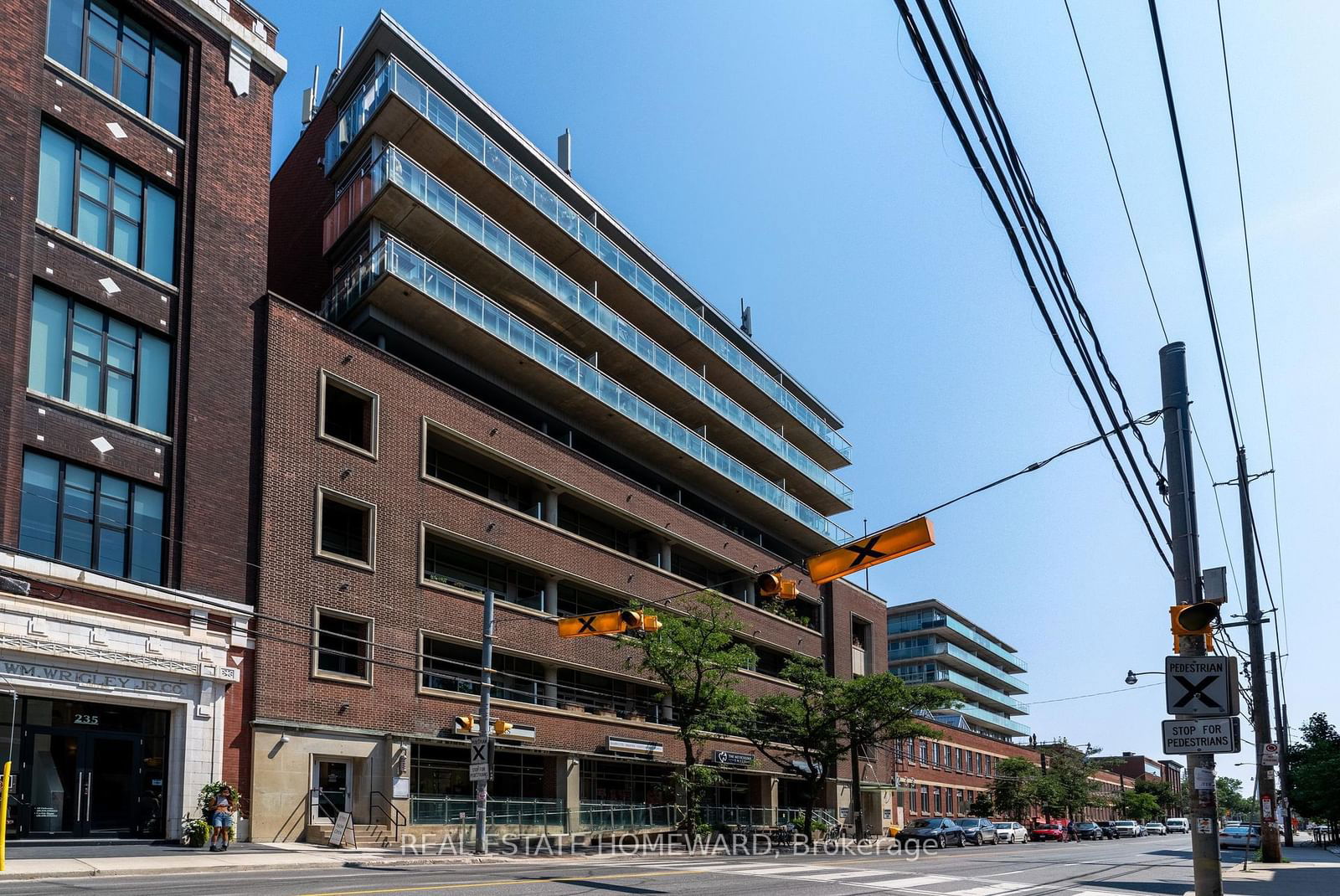 233 Carlaw Ave, unit 806 for sale - image #2