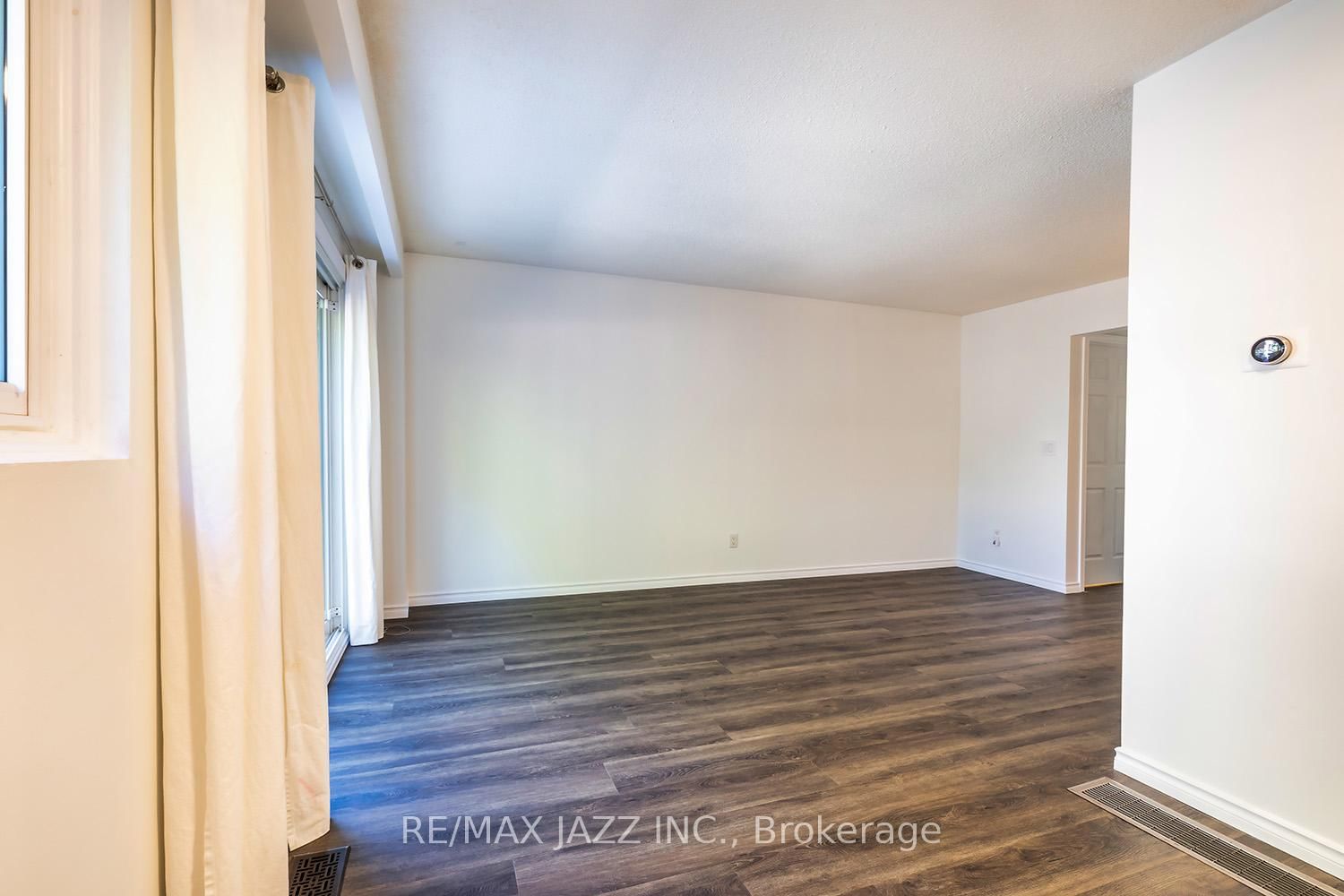 927 Burns St W, unit 21 for sale - image #28