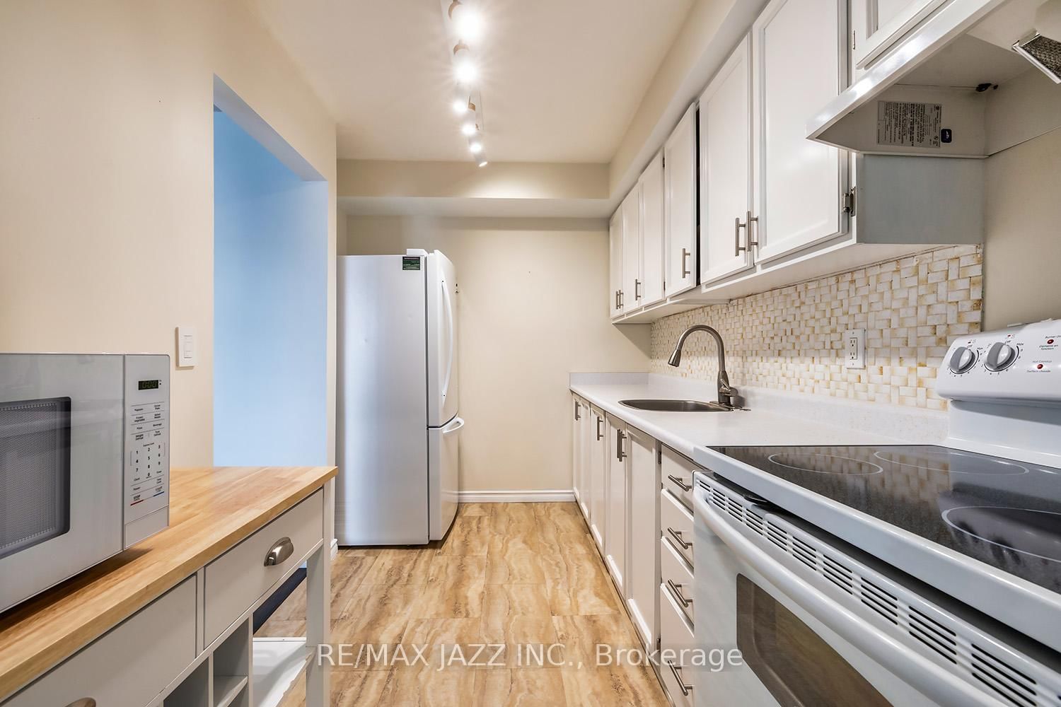 927 Burns St W, unit 21 for sale - image #31