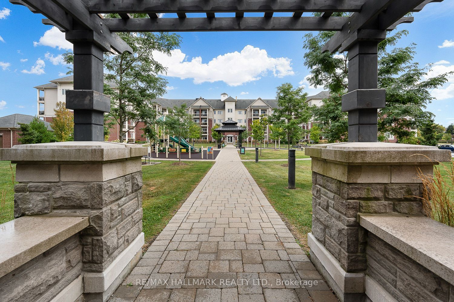 84 Aspen Springs Dr, unit 103 for sale - image #30