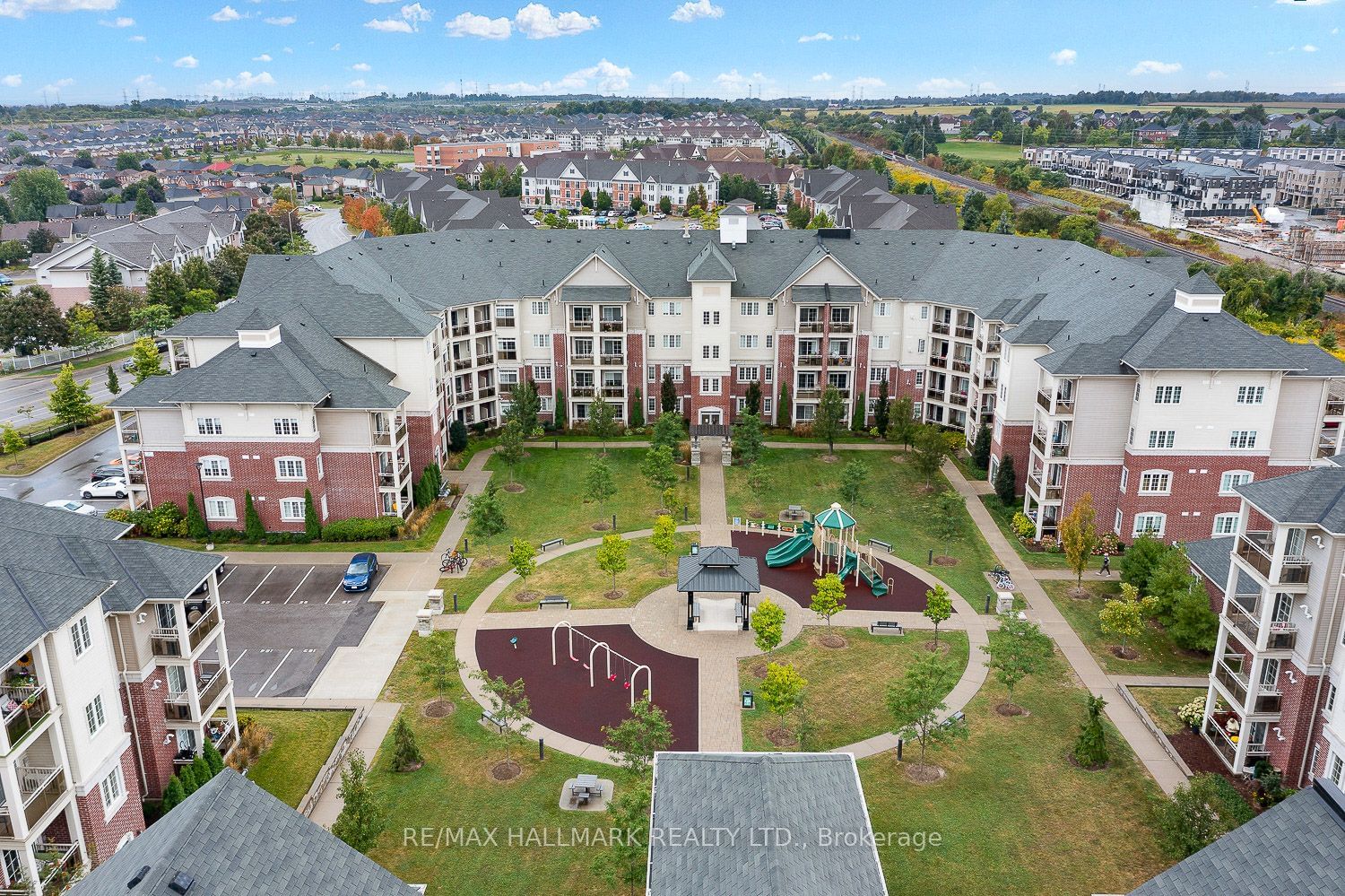 84 Aspen Springs Dr, unit 103 for sale - image #40