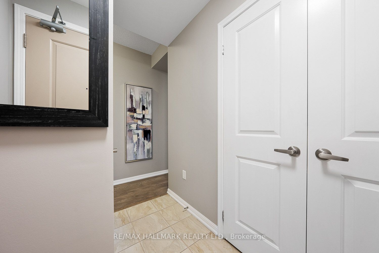 84 Aspen Springs Dr, unit 103 for sale - image #5