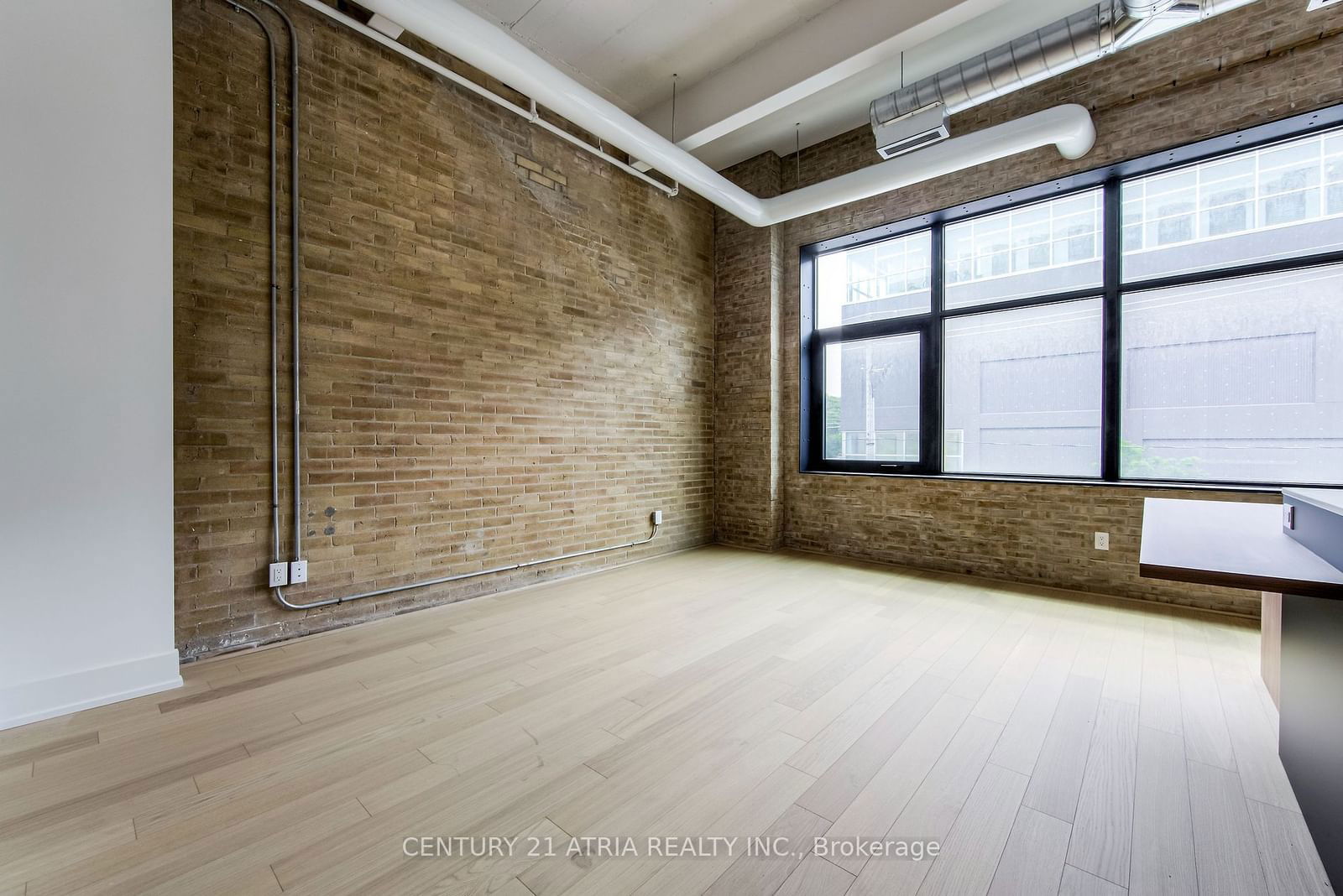 150 Logan Ave, unit 202 for sale - image #11