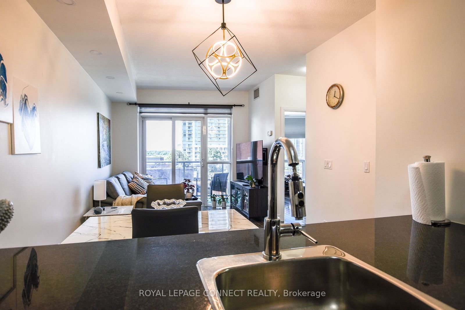 125 Village Green Sq, unit 608 for sale - image #16