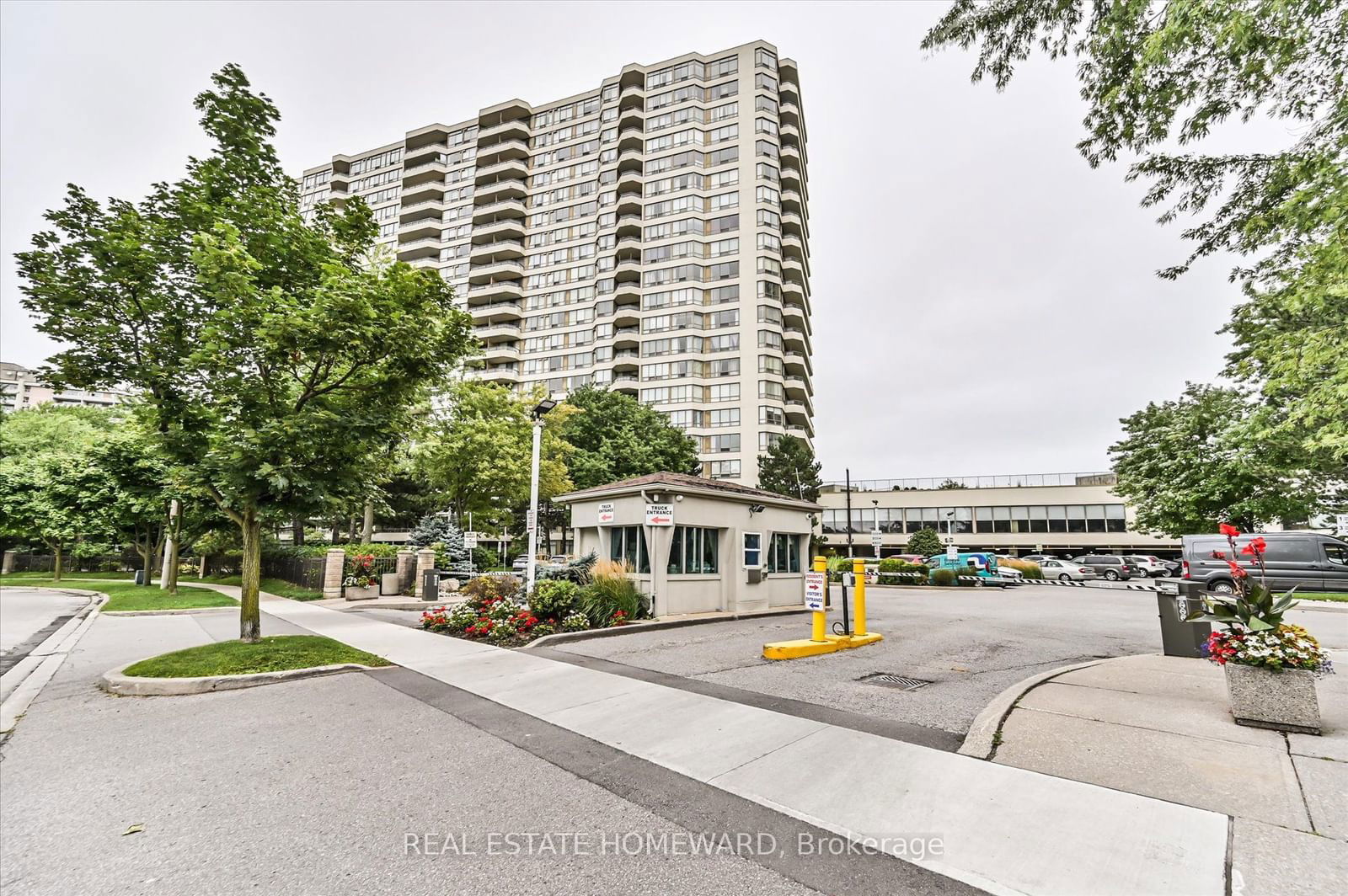 3 Greystone Walk Dr, unit 1519 for sale - image #1