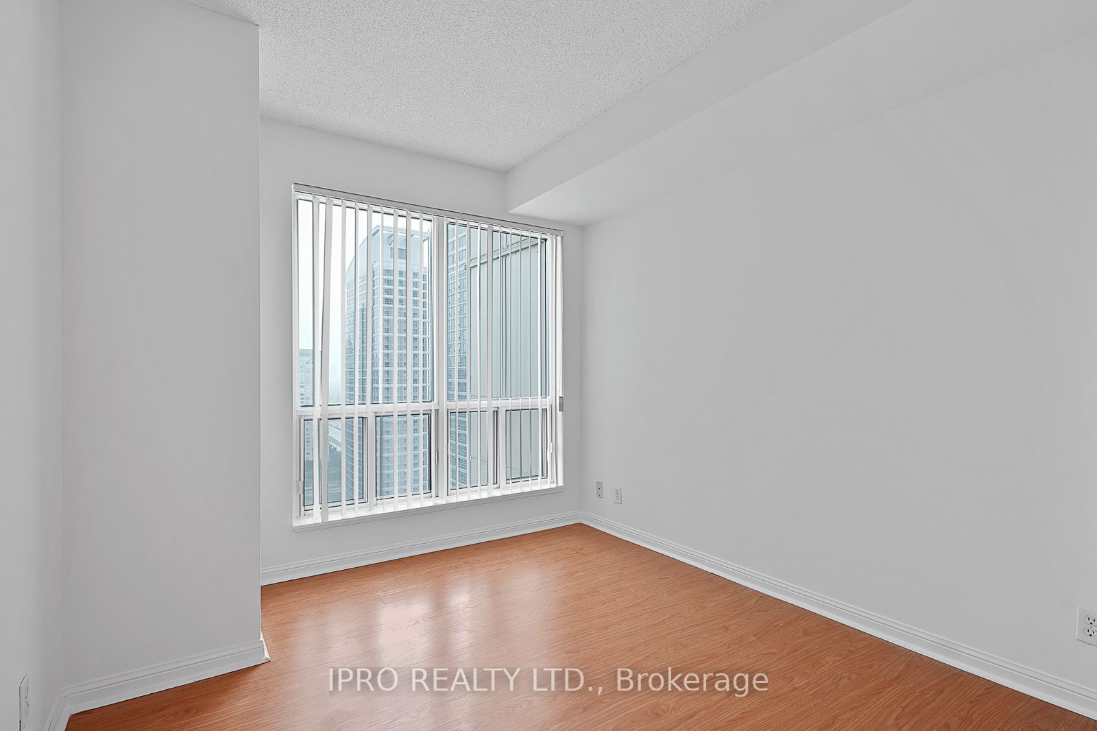 11 Lee Centre Dr, unit PH208 for sale