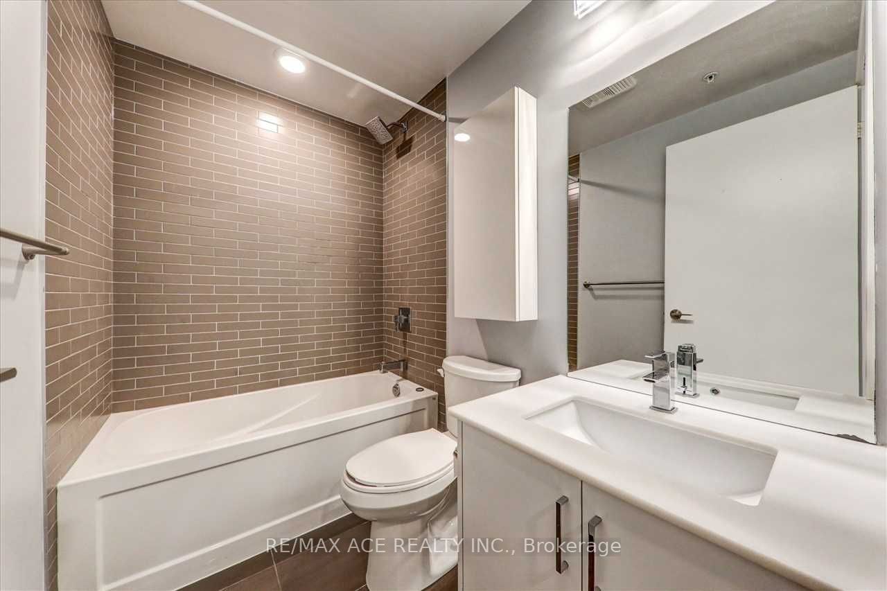 1960 Queens St E, unit 206 for sale - image #7