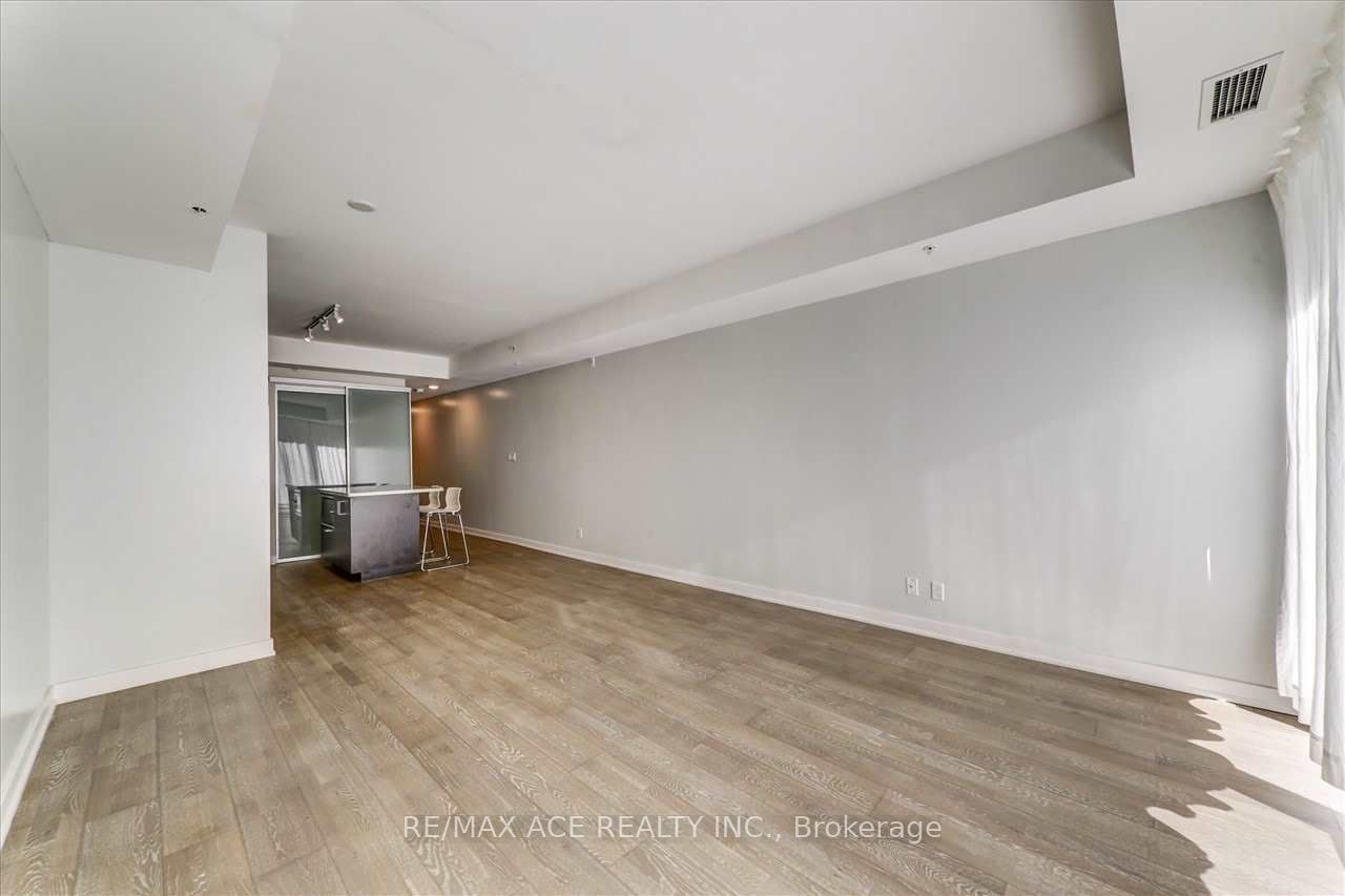 1960 Queens St, unit 206 for rent - image #20