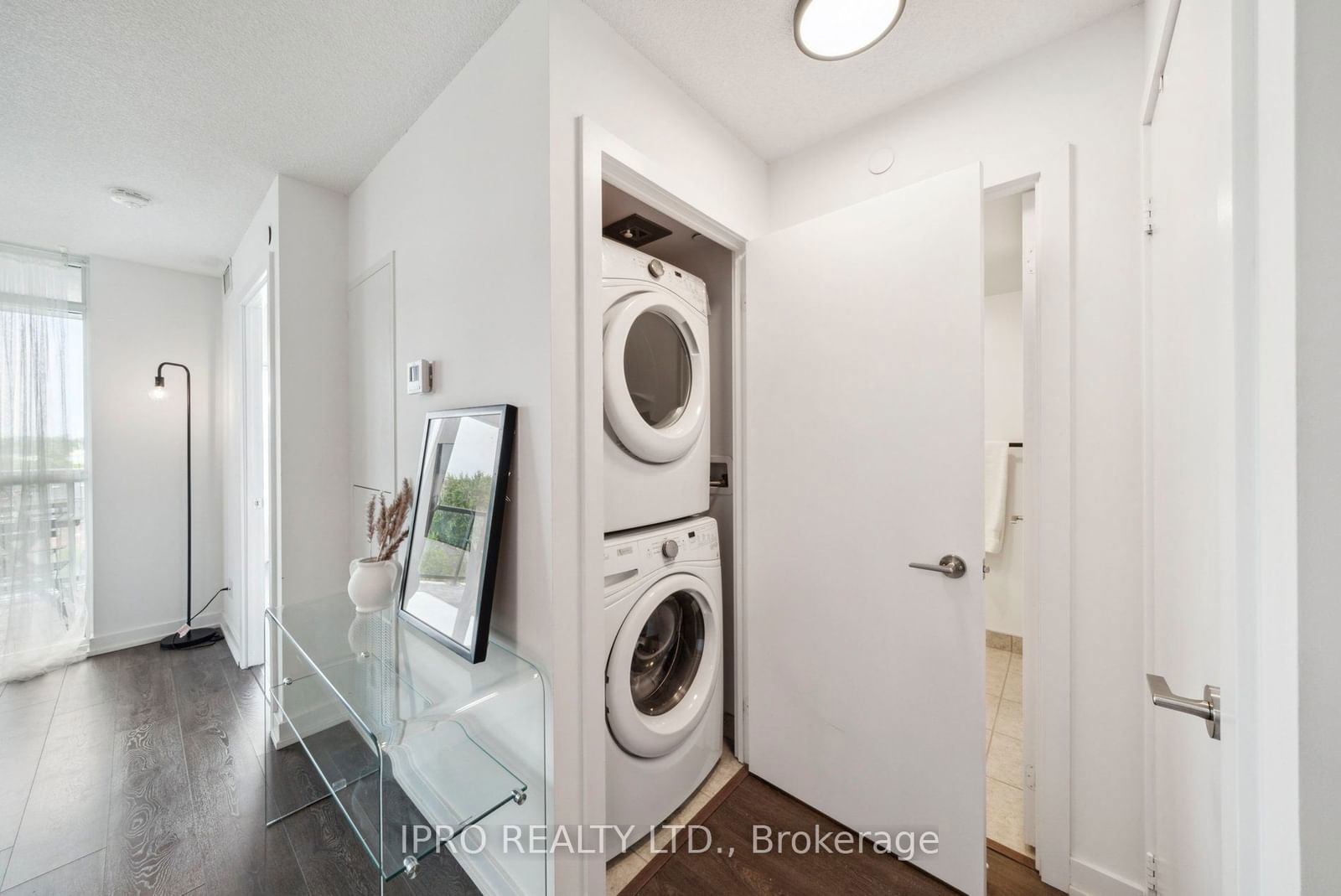 8 Trent Ave, unit 513 for sale - image #22