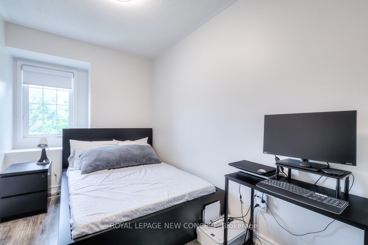 735 Sheppard Ave E, unit 33 for rent