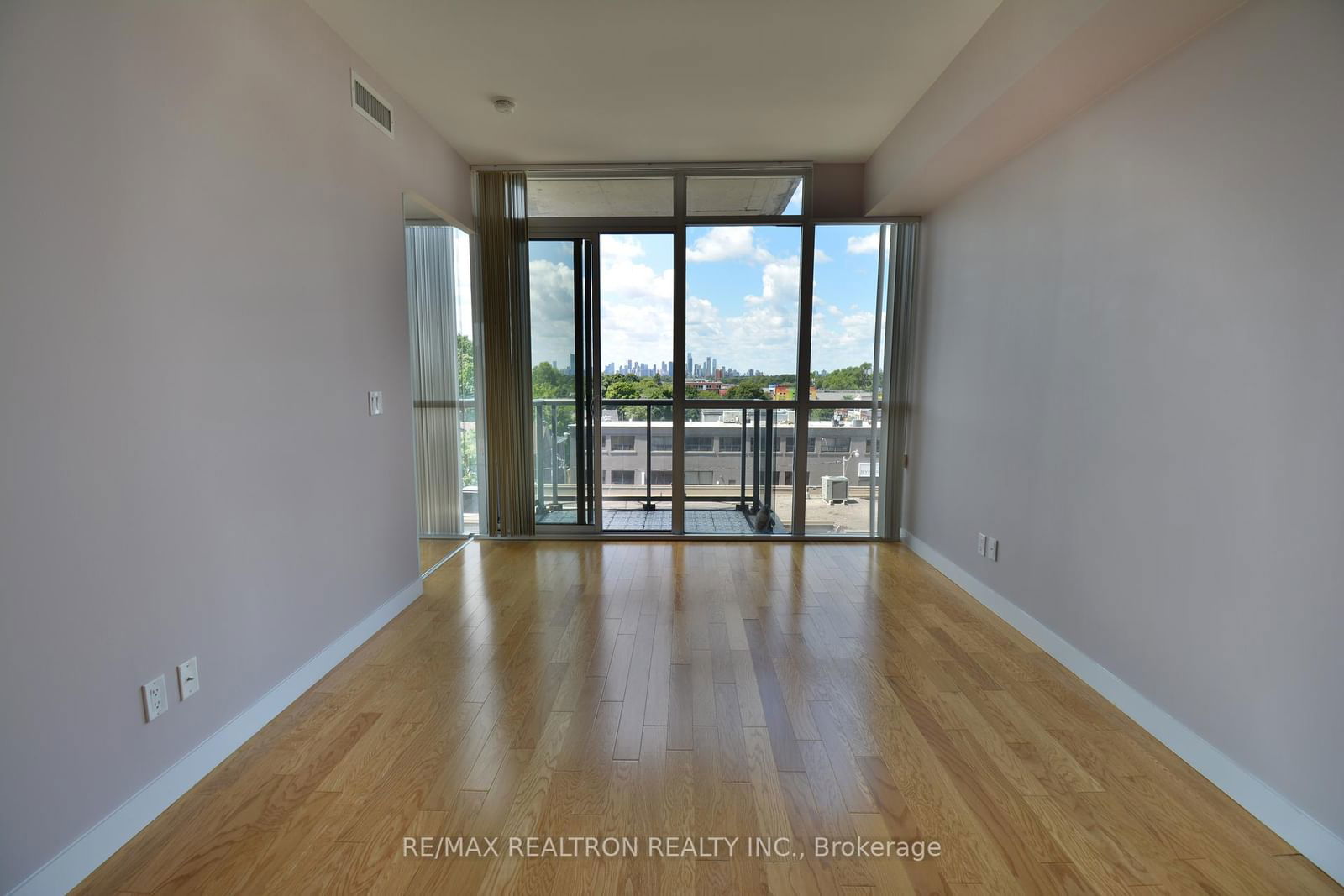 2055 Danforth Ave, unit 417 for sale