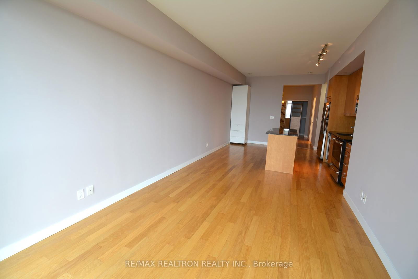 2055 Danforth Ave, unit 417 for sale - image #22