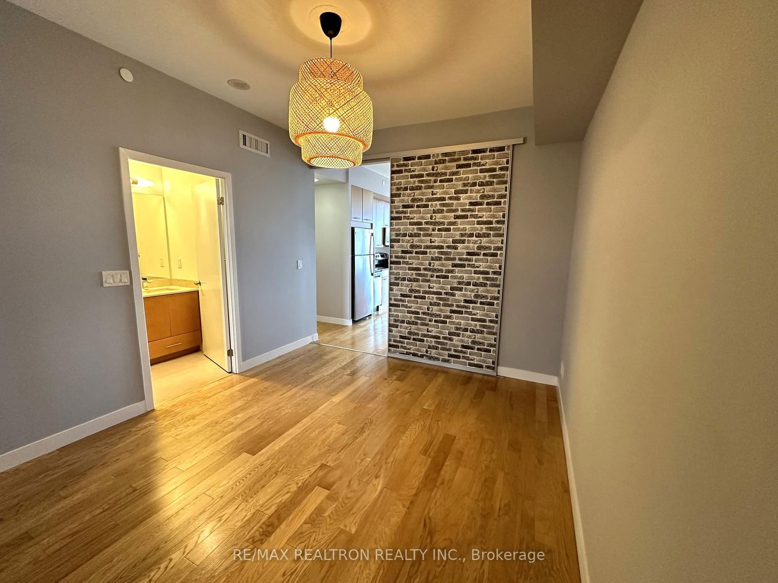 2055 Danforth Ave, unit 417 for sale