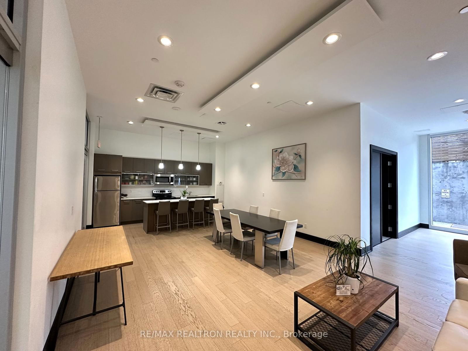 2055 Danforth Ave, unit 417 for sale - image #26