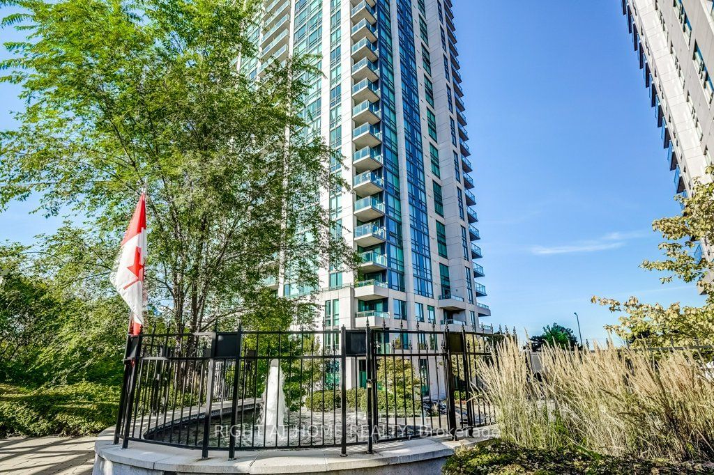 88 Grangeway Ave, unit 701 for sale