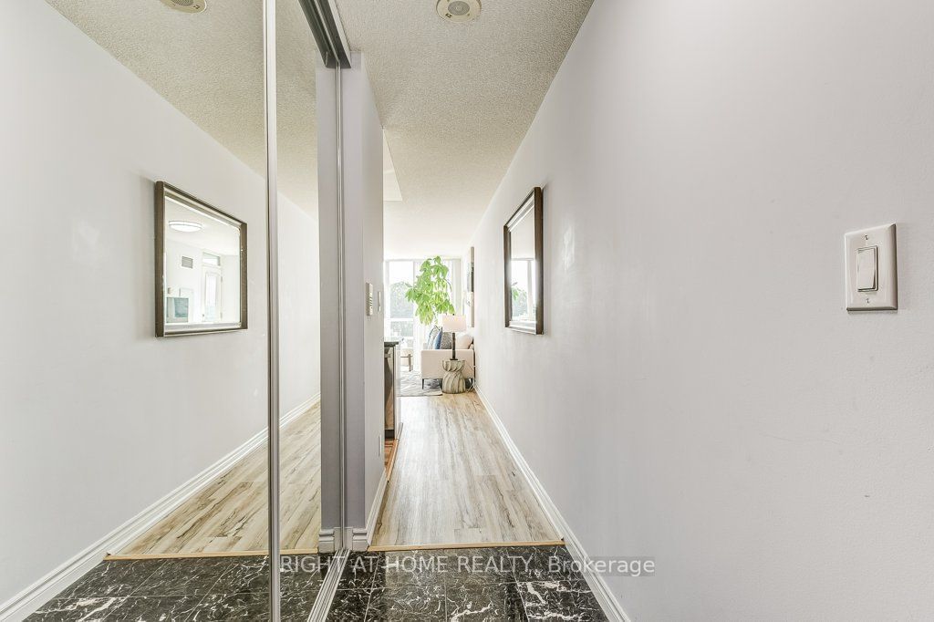 88 Grangeway Ave, unit 701 for sale - image #9