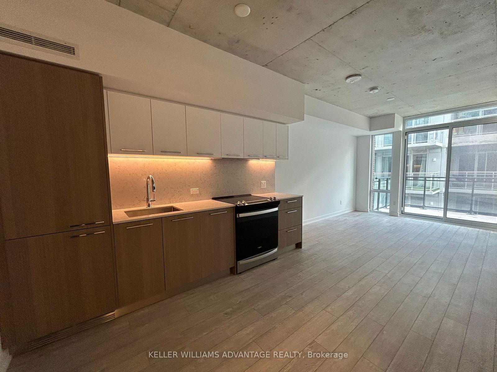 45 Baseball Pl, unit 407 for rent - image #2