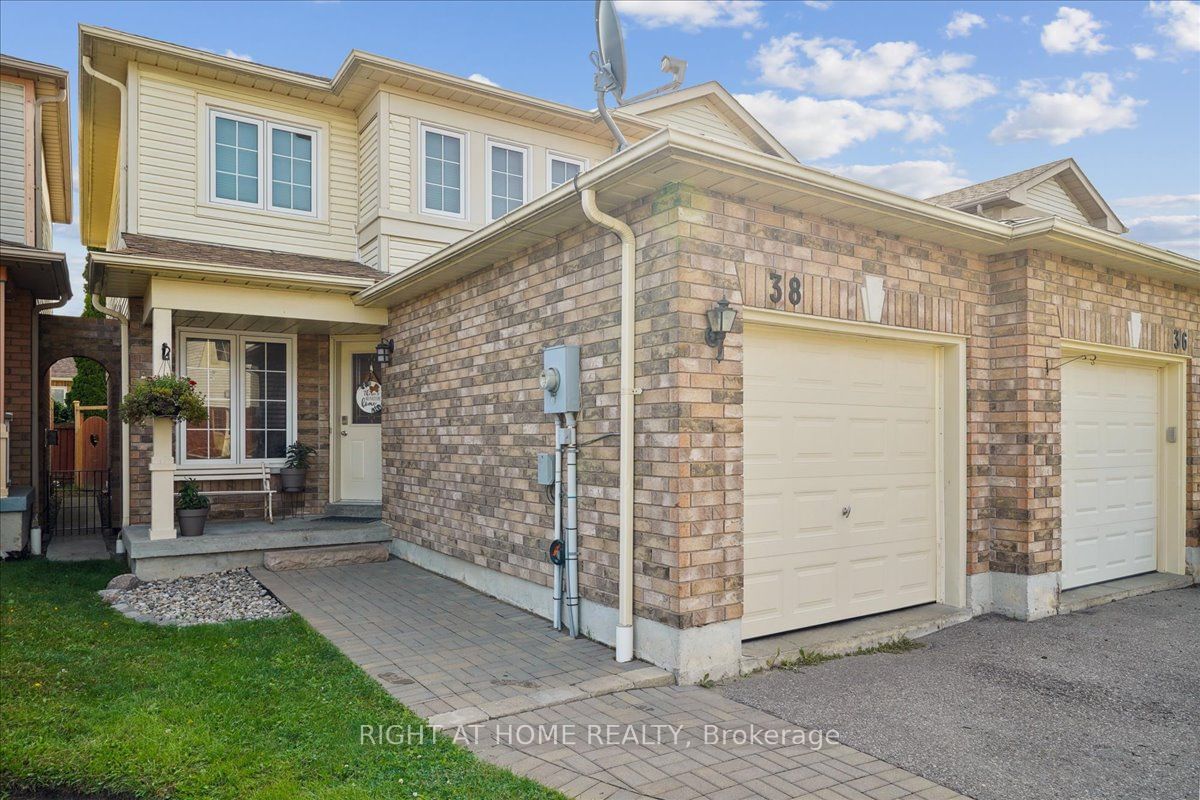 38 Greengrove Way for sale  - image #1