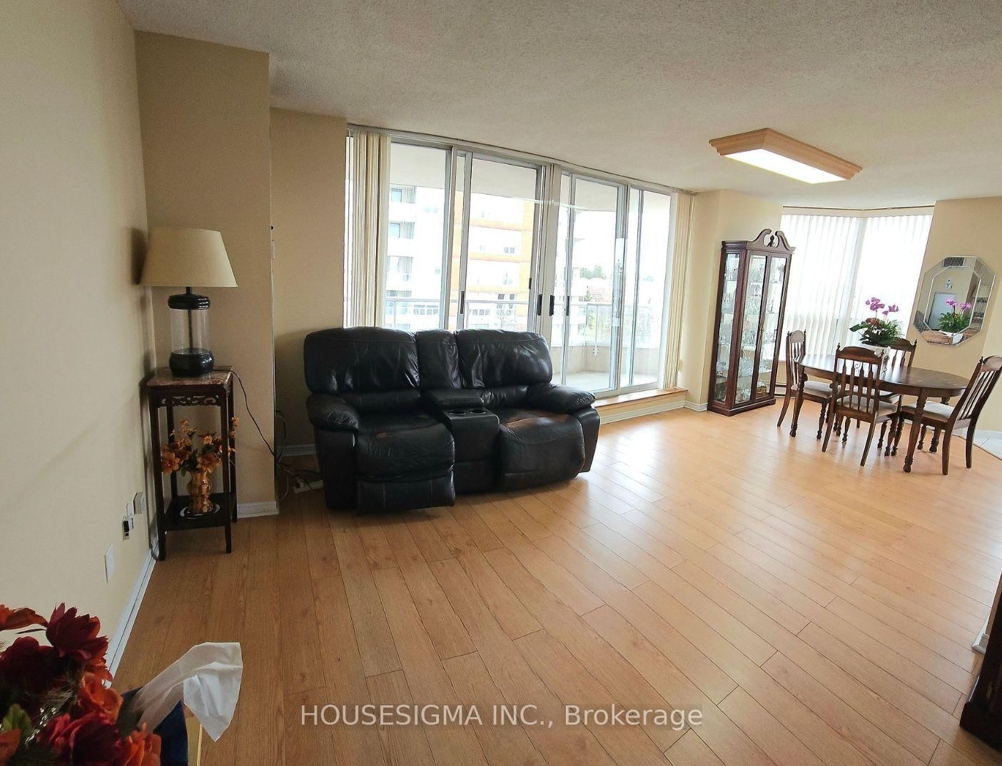 410 Mclevin Ave, unit 403 for sale - image #4