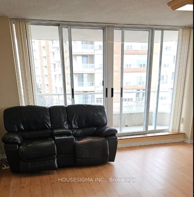 410 Mclevin Ave, unit 403 for sale - image #5