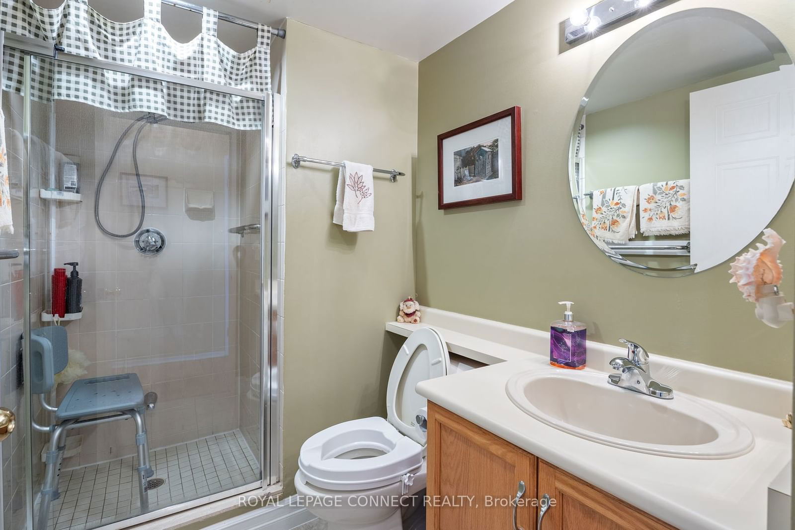 1880 Valley Farm Rd, unit 422 for sale - image #29